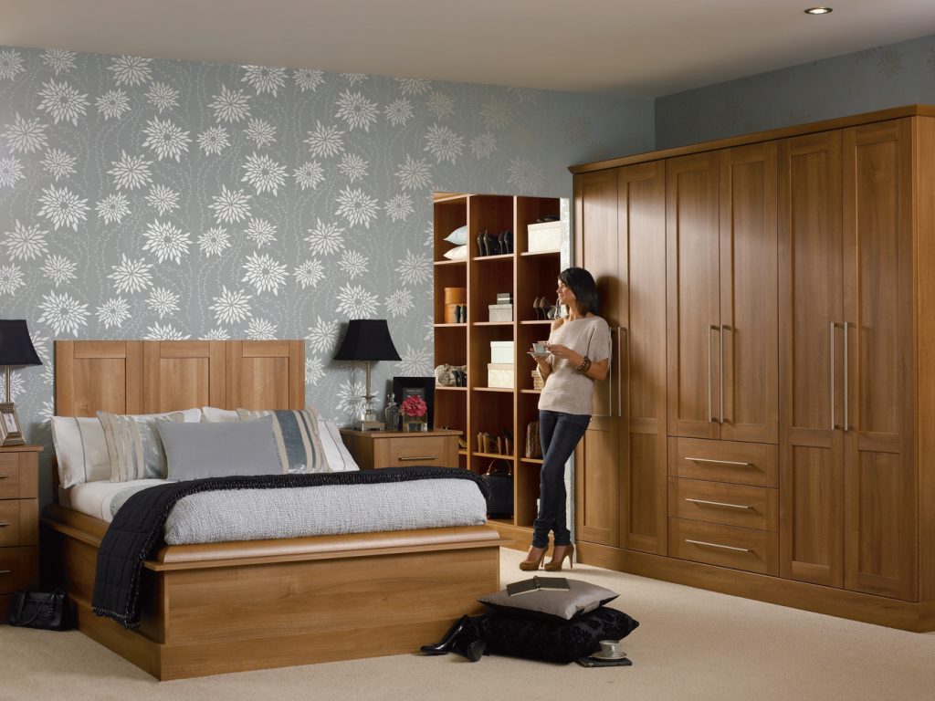 Bedroom by O&S Doors Ltd.