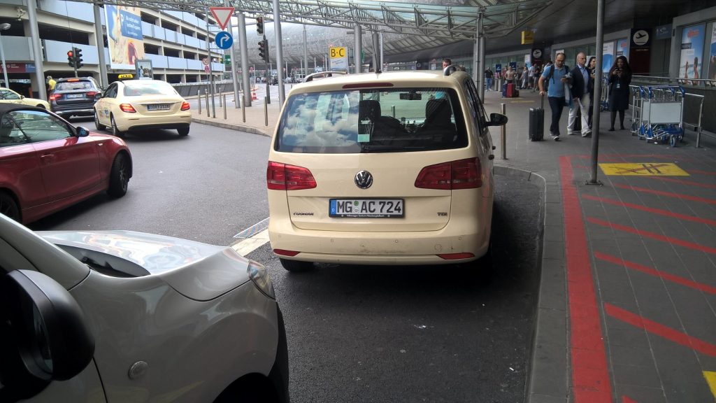 taxi flughafen düsseldorf